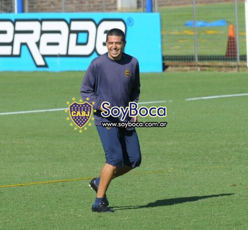 Riquelme esta feliz...vuelve tras el desgarro