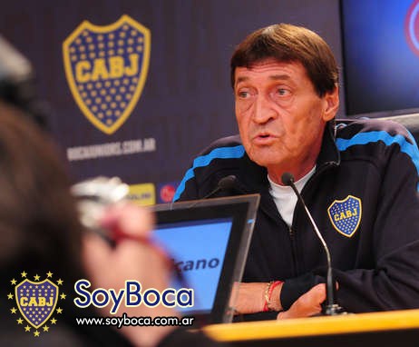 Falcioni vive su momento mas tranquilo en Boca...