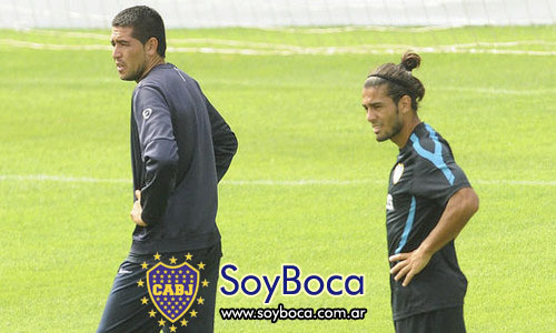 Riquelme y Erviti juntos en una práctica